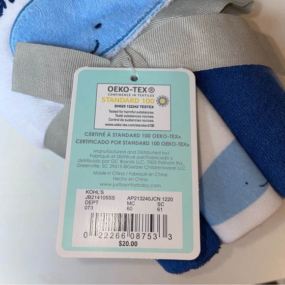 Carter’s Bibs 🦕 and Just Born Hooded Towel 🐳 and Washcloths - both NWT - Picture 12 of 14